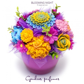 Gaudeas parfumes - ručné výrábane parfémy a dekorácie - Dekoračná kytica - vôňa Blooming Night - farebná extra