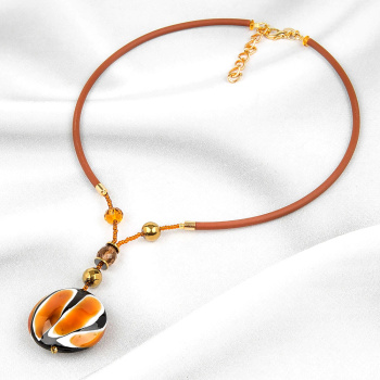 Šperky Murano Millefiori - Náhrdelník MOON GIRRAFE - hnedý