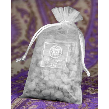 Gaudeas parfumes - ručné výrábane parfémy  - Vôňa VIOLET - voňavé vrecúško